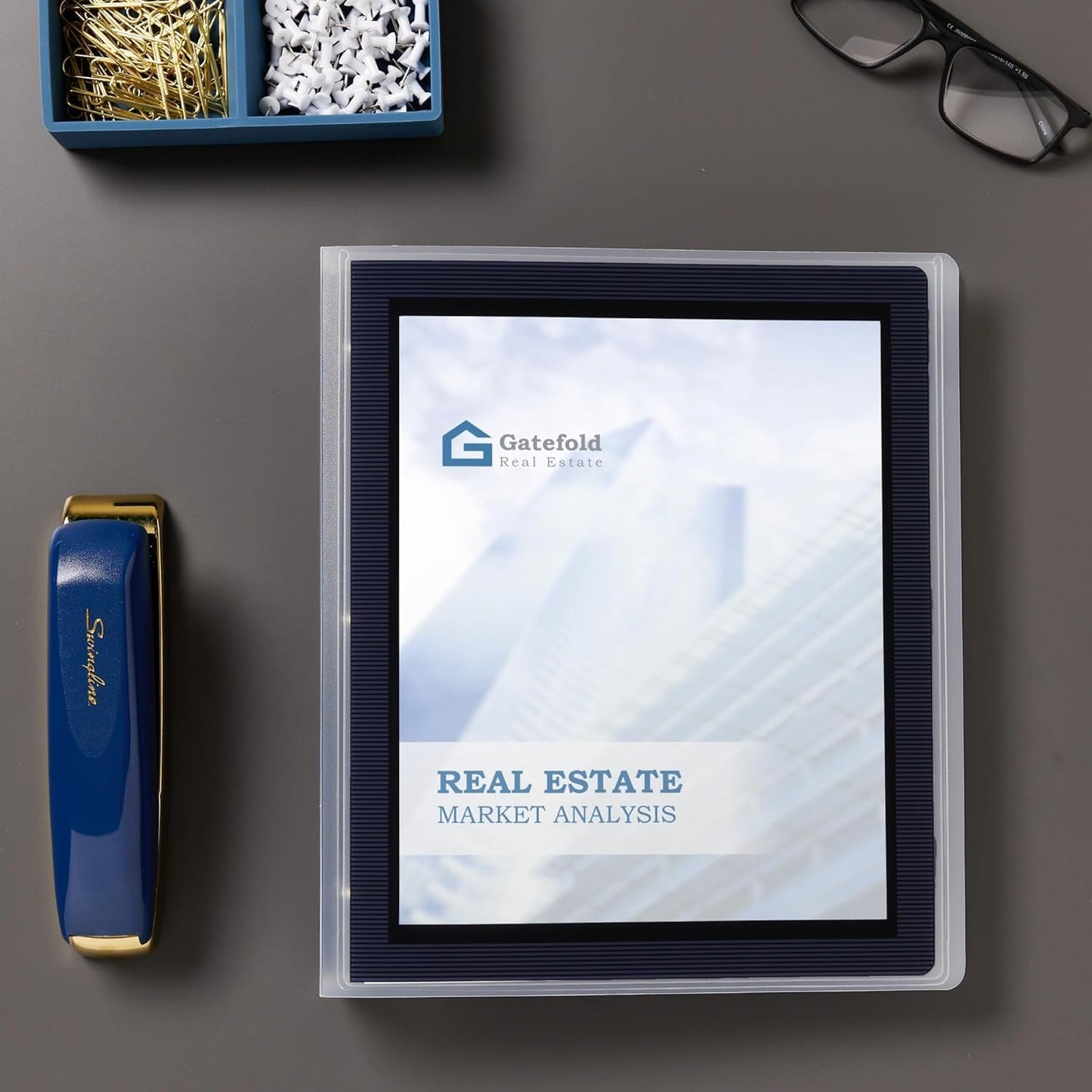 Avery Flexi-View 1/2" Presentation Binder