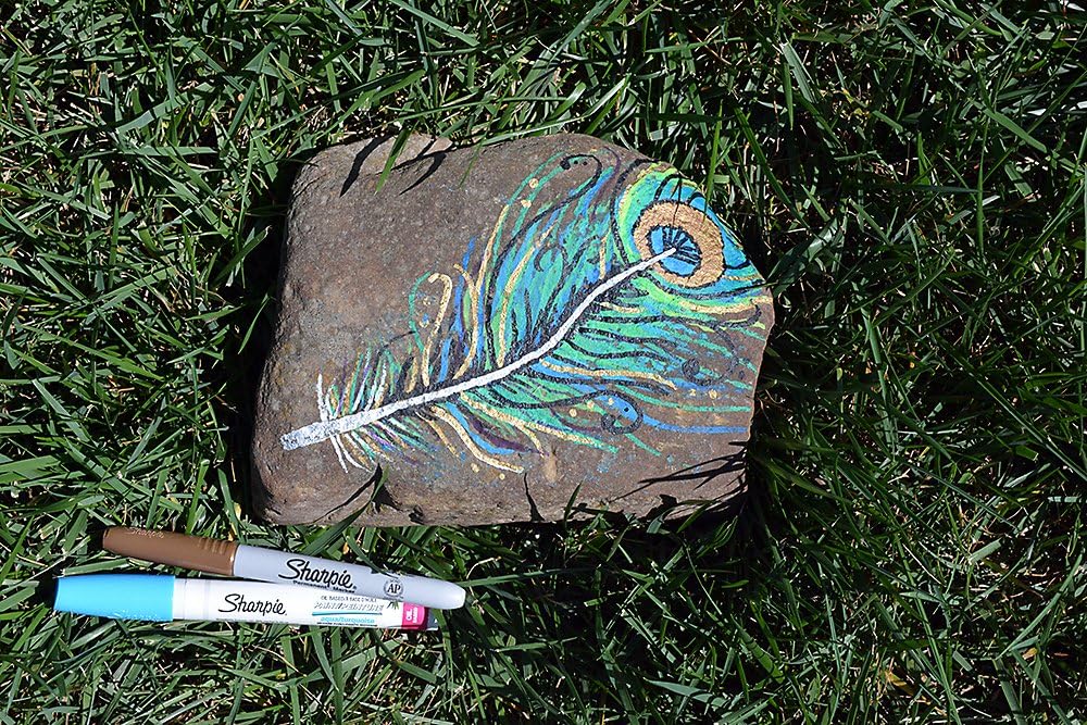 Sharpie Oil-Based Paint Marker, Fine Point, Green, 1 Count - Great for Rock Painting