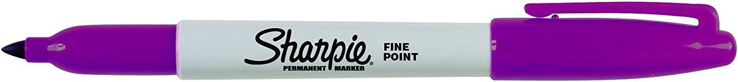 Sharpie Permanent Markers | Fine Point for Bold Details | BlackBlueRed and Green Ink Colours | 4 Marker Pens