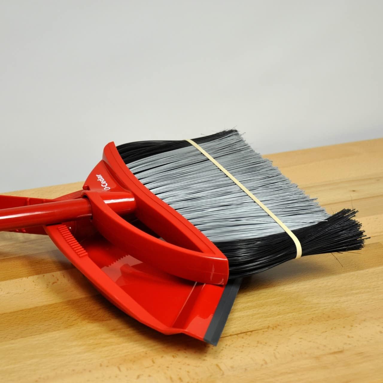Upgrade Office Supply UPG22733 Rubber Bands, Size #33 (3-1/2” x 1/8”), 150 Bands, 1/4 lb, USA