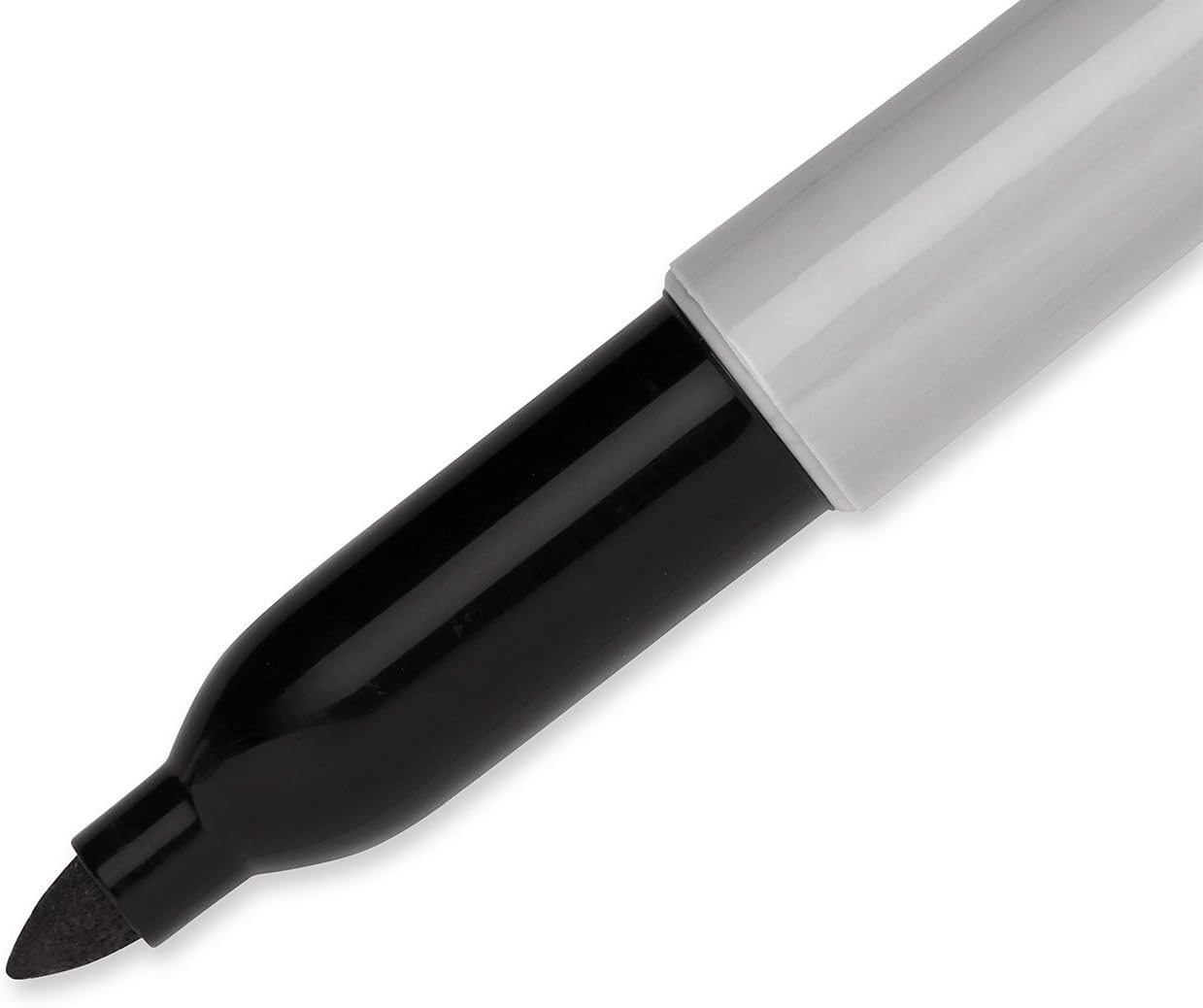 Sharpie Metallic Permanent Markers | Fine Point for Bold Details | Gold | 1 Marker Pen