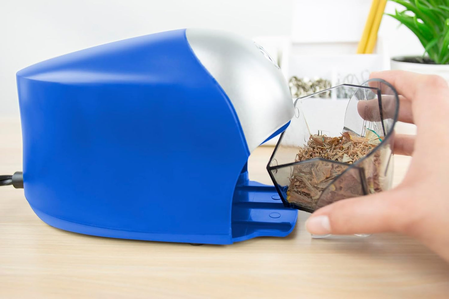 Bostitch Office QuietSharp Executive Heavy Duty Electric Pencil Sharpener for 65% Faster Sharpening and 6X Longer Cutter Life - Colored Pencil Compatible, Black