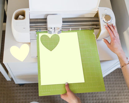110lb White Cardstock 8.5 x 11 inches,100 Sheets Heavyweight Thick Paper 300 GSM for Arts and Craft, Drawing, DIY Projects
