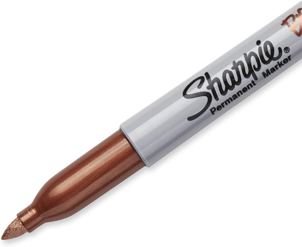 Sharpie Metallic Permanent Markers | Fine Point for Bold Details | Gold | 1 Marker Pen