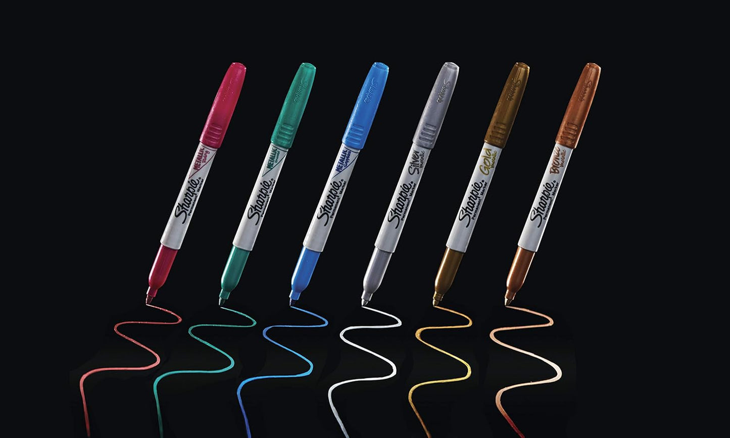 Sharpie Metallic Permanent Markers | Fine Point for Bold Details | Gold | 1 Marker Pen