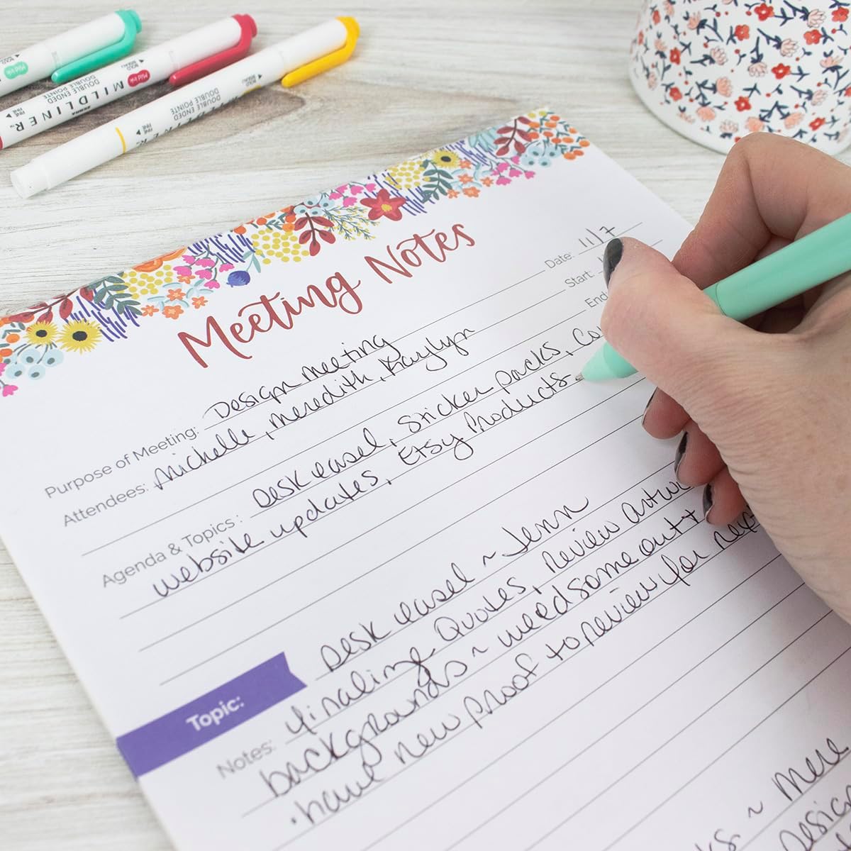 bloom daily planners Horizontal Weekly Tear-Off To Do List Planning Pad - Undated Notepad Organizer & Healthy Habit Tracker - 8.5” x 11” - Floral
