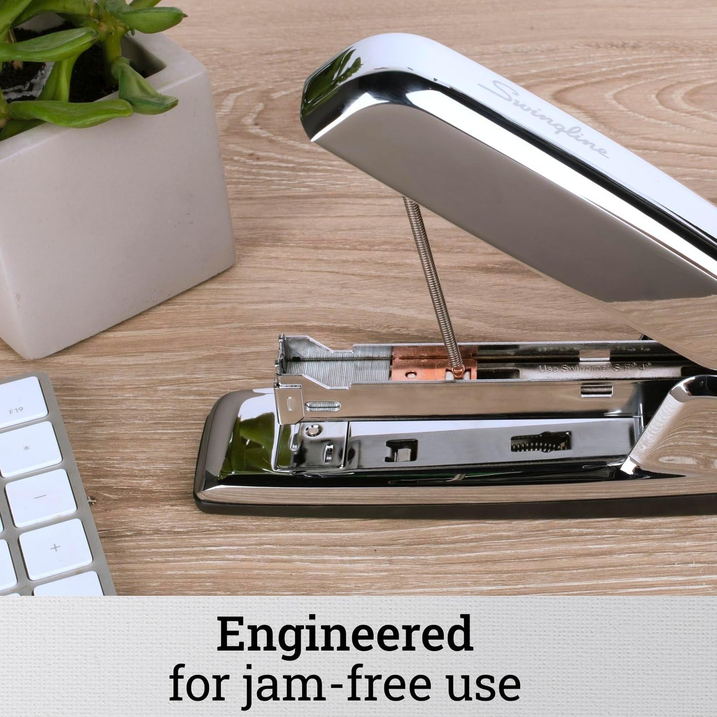 Swingline Stapler, 30 Sheet Capacity, 747 Business Stapler, Jam Free, Metal, Rio Red (74736)