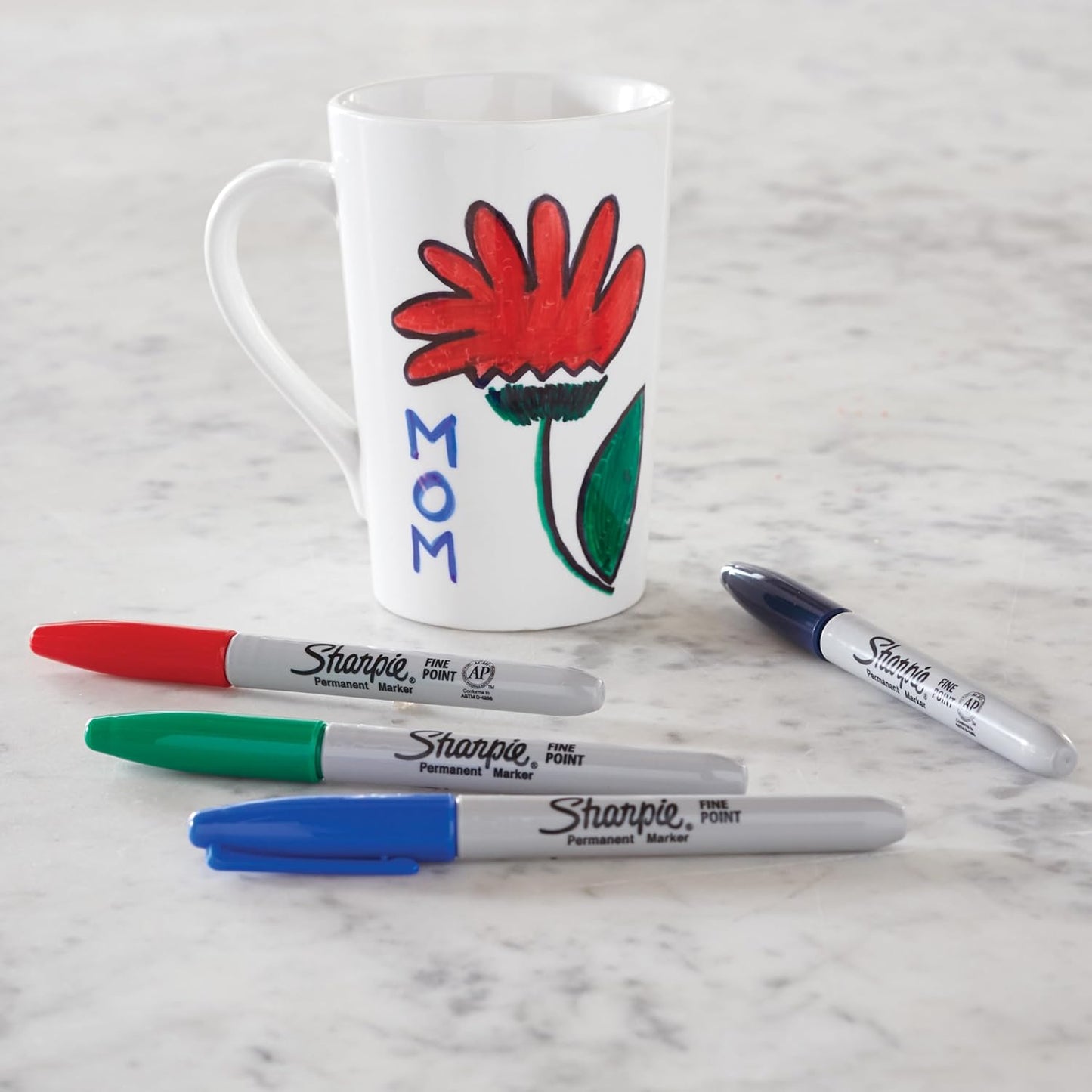 Sharpie Permanent Markers | Fine Point for Bold Details | BlackBlueRed and Green Ink Colours | 4 Marker Pens