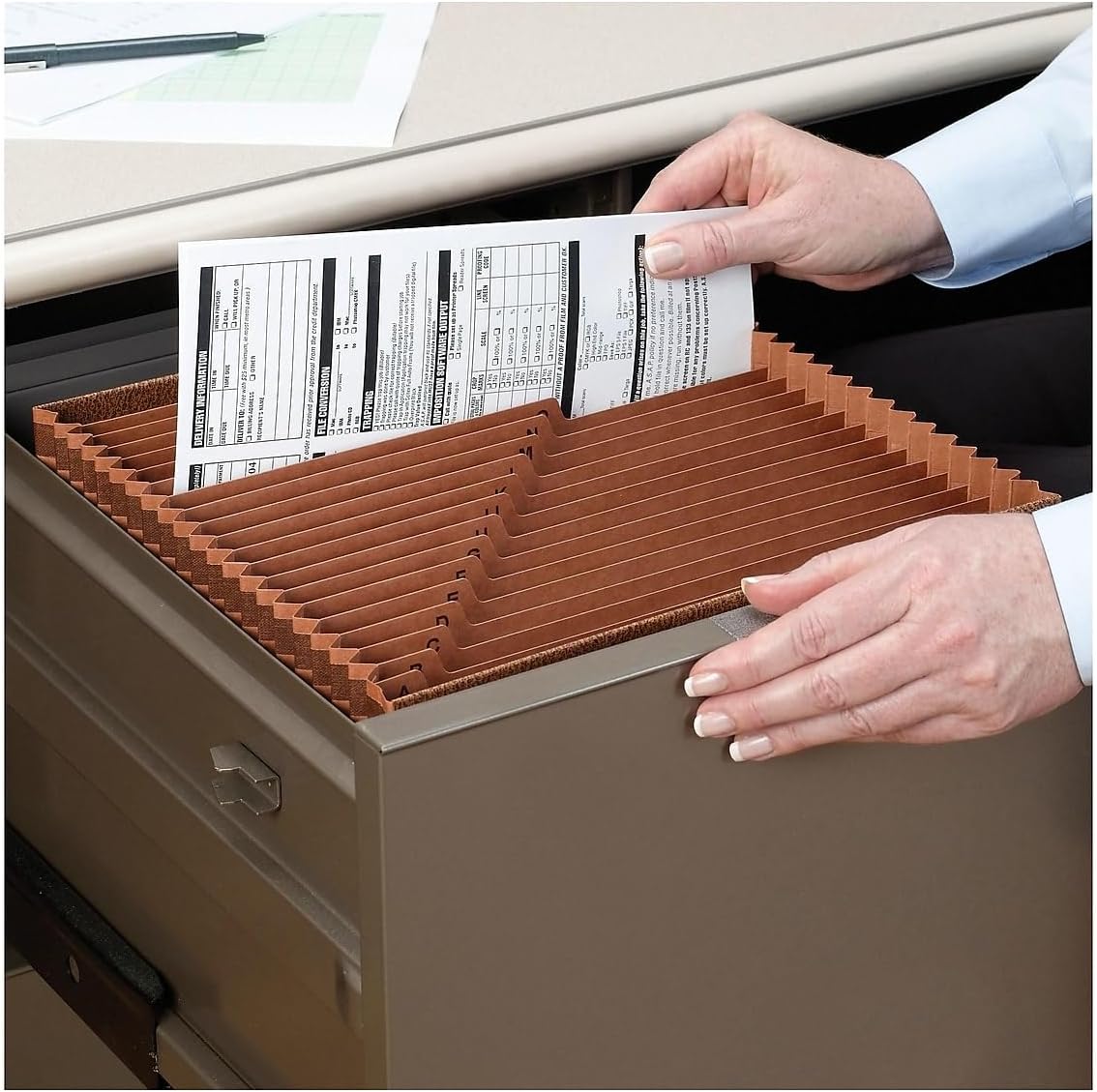 Smead TUFF Expanding File, Alphabetic (A-Z), 21 Pockets, Legal Size, Redrope-Printed Stock (70430)