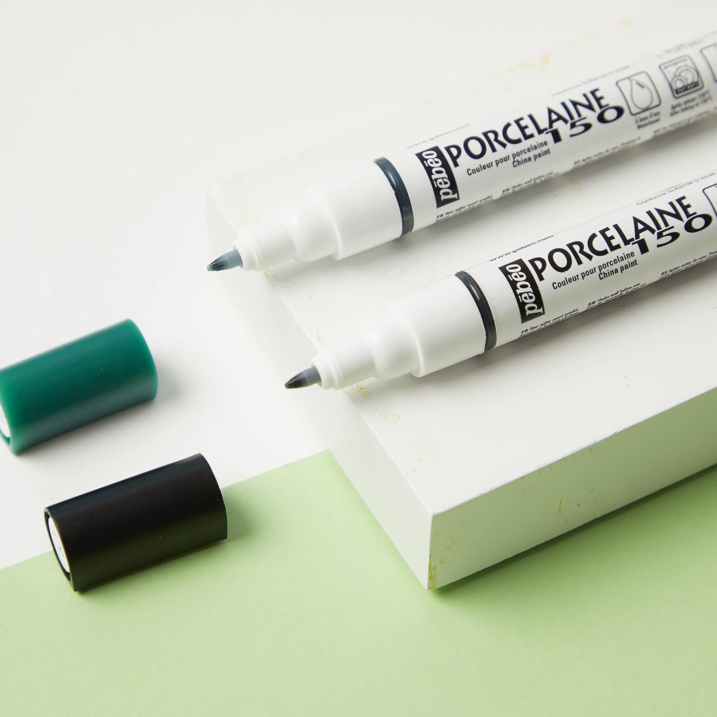 Pebeo Porcelaine 150, China Paint Fine Tip Marker - Anthracite Black (021009)