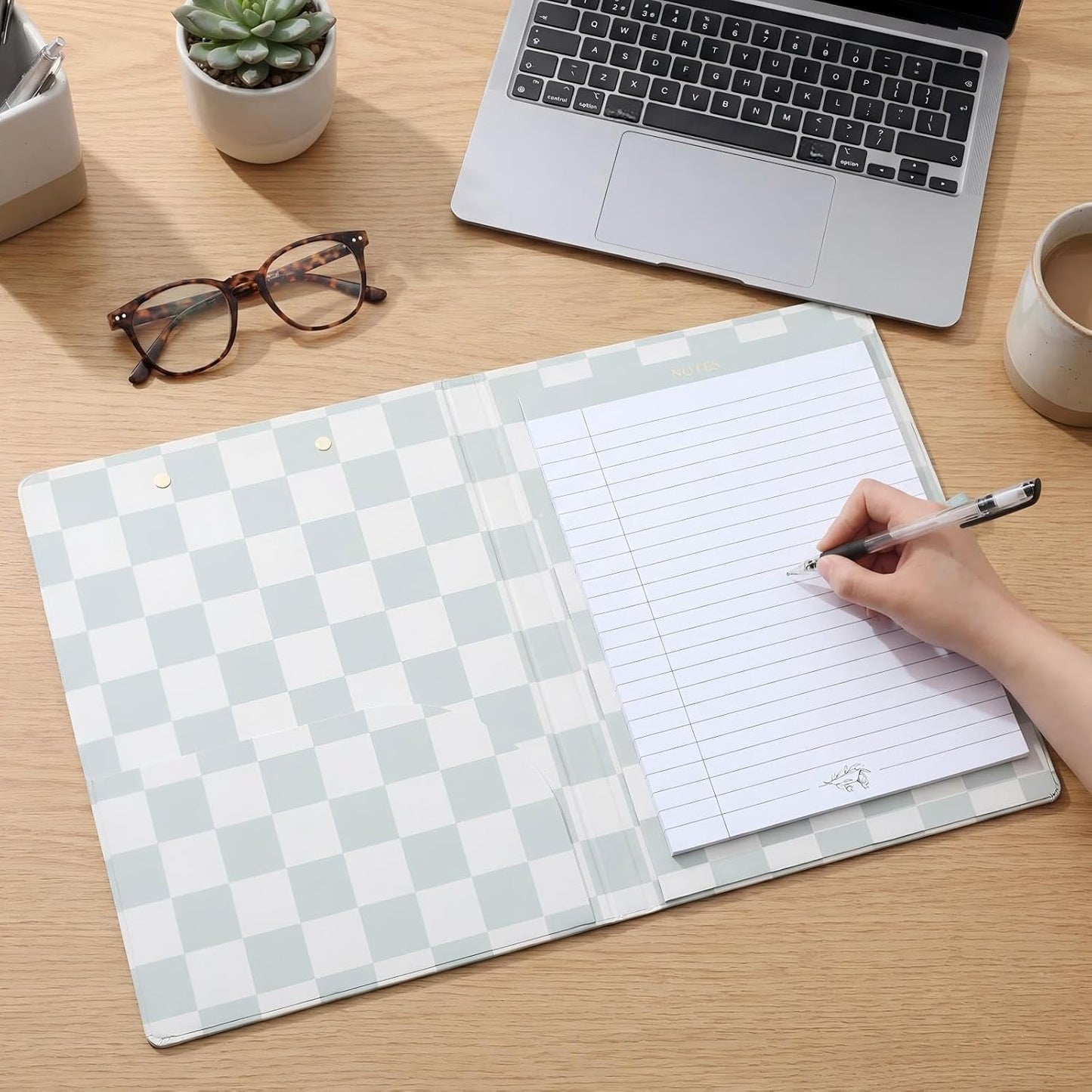 Affrolling Checkered Clipboard Padfolio with Refillable Lined Notepad and Interior Storage Pocket, Portfolio Folder Organizer Legal Pad Holder for Work Business Office(Brown)