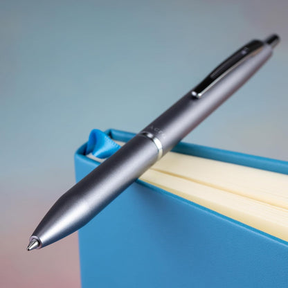 PILOT Acroball 1000 Ultra-Premium Refillable & Retractable Ball Point Pen, Gold Barrel, Fine Point, Black Ink, Single Pen (13662).