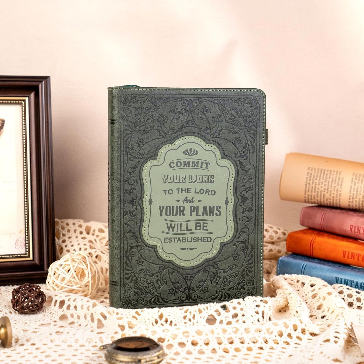 MINICAGIE Journal Notebook for Men Women Gifts Hardcover Leather Mens Journals for Writing 288 Pages 100 Gsm Paper Thick Journaling Notebooks for Work Diary, 5.7x8.3 In, Blue
