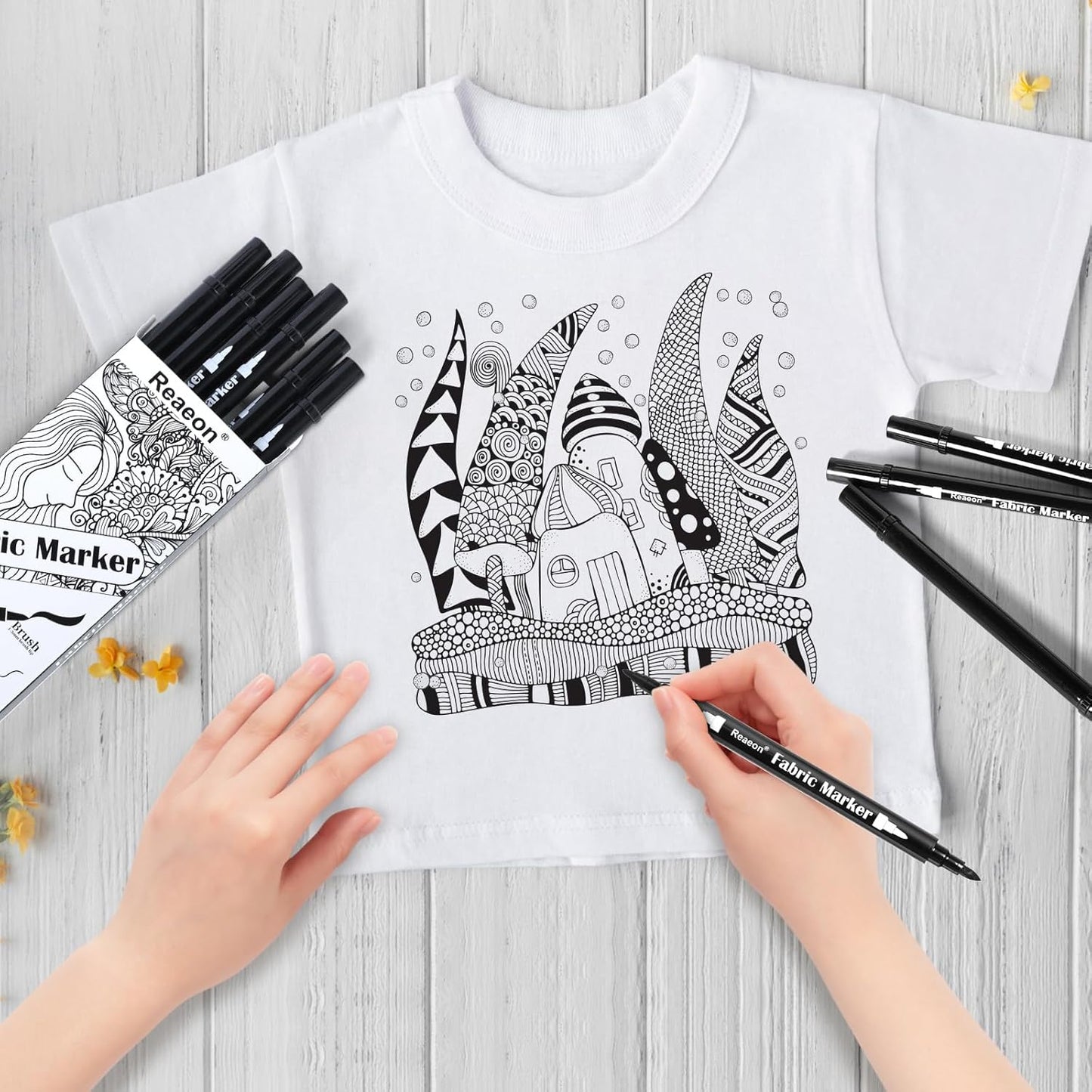 Reaeon Black Fabric Markers, Dual Tip Fabric Paint Markers, Permanent Fabric Pens for Clothes, T Shirts, Canvas, Bags (6pack)