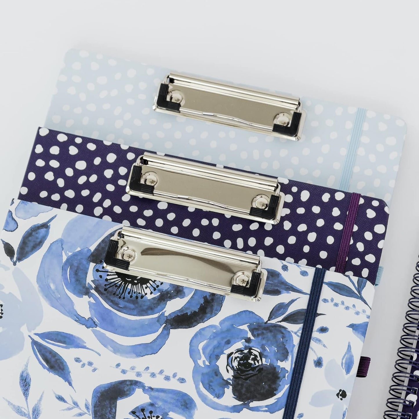 Steel Mill & Co Cute Clipboard Folio with Refillable Lined Notepad and Interior Storage Pocket, Floral Padfolio for Work, Garden Blooms Cream