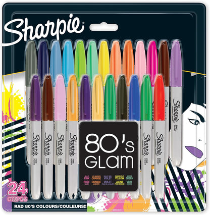 Sharpie Permanent Markers | Fine Point for Bold Details | BlackBlueRed and Green Ink Colours | 4 Marker Pens