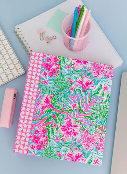 Lilly Pulitzer Cute 3-Ring Binder with Pockets and 3 Tab Dividers, Thin Aesthetic Binder (0.75" Metal Rings), Leaf it Wild