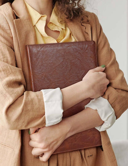 Mymazn Padfolio Portfolio Folder, Faux Leather Interview Resume Folder with Document Organizer & Business Card Holder, Letter-Sized Notepad Legal Pad Holder for Men Women (Sage Green)