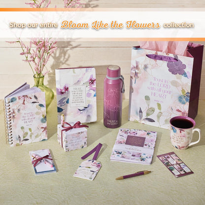 Christian Art Gifts Compact Magnetic Notepad & Medium Ballpoint Pen Set: Trust in the Lord Inspirational Scripture, Shopping Lists, Memos, Reminders, 70 Lined Easy Tear-off Sheets, Purple/Teal Floral