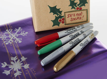 Sharpie Permanent Markers | Fine Point for Bold Details | BlackBlueRed and Green Ink Colours | 4 Marker Pens