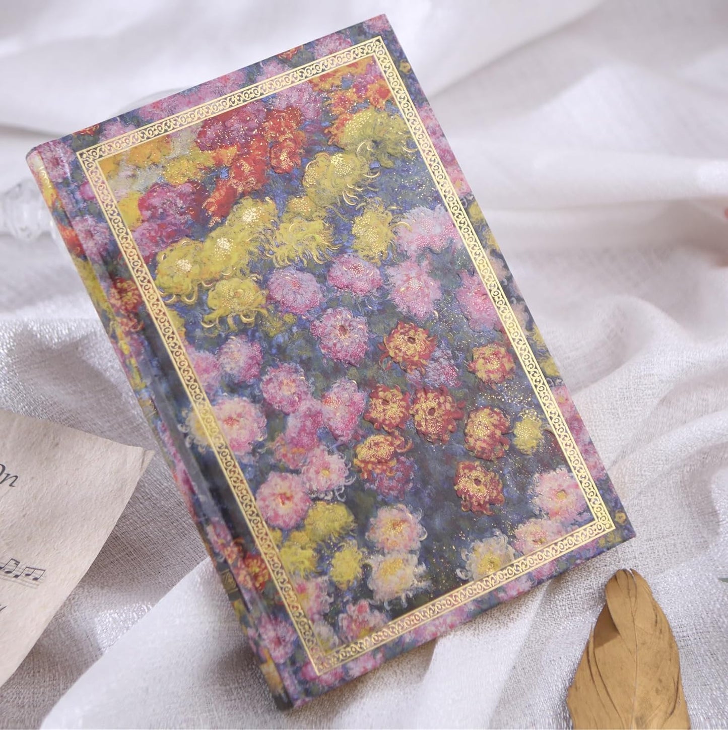 Hardcover Lined Journal - 224 Pages 100GSM Thick Paper A5 Notebook with Gilded Edges, Elegant Blue Damask Floral Pattern, Classic Aesthetic Diary for Women