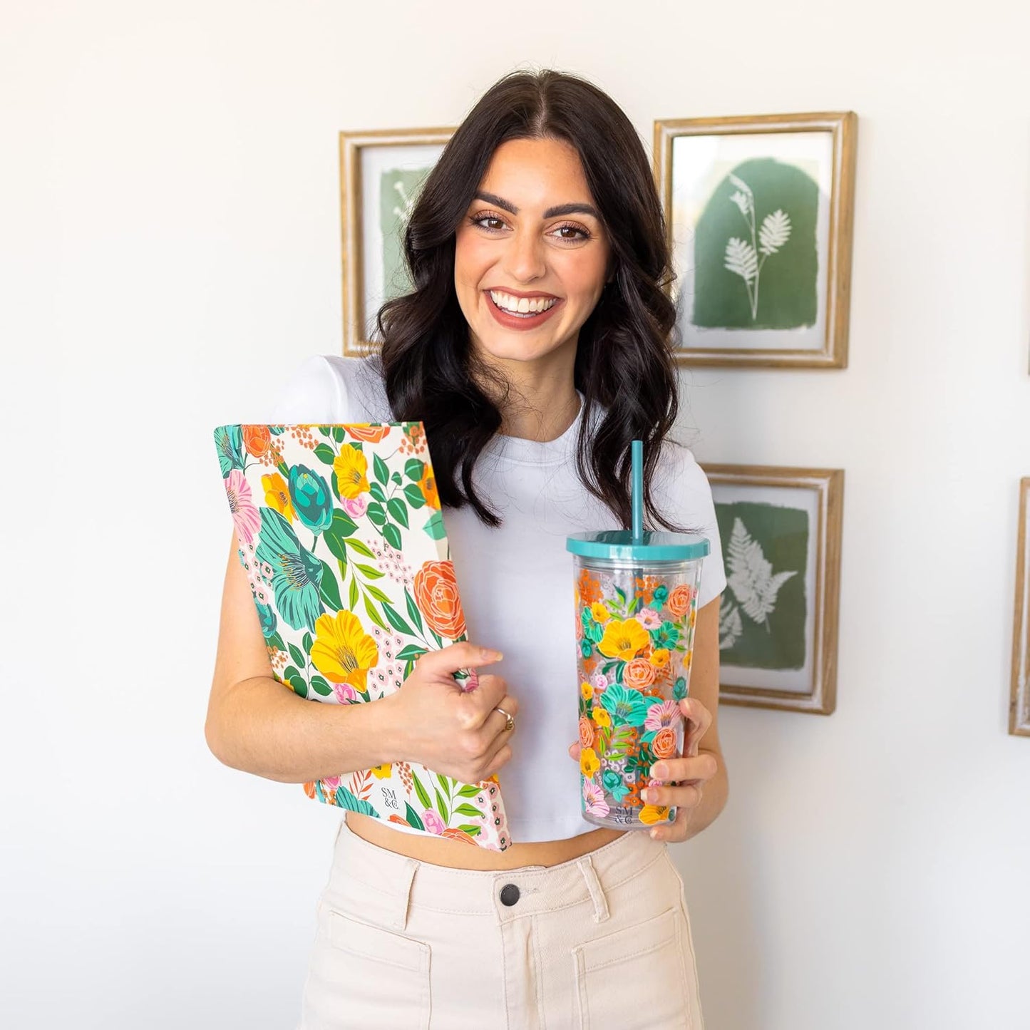 Steel Mill & Co Cute Clipboard Folio with Refillable Lined Notepad and Interior Storage Pocket, Floral Padfolio for Work, Garden Blooms Cream