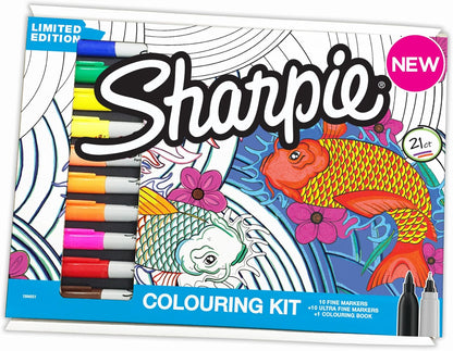 Sharpie Permanent Markers | Fine Point for Bold Details | BlackBlueRed and Green Ink Colours | 4 Marker Pens