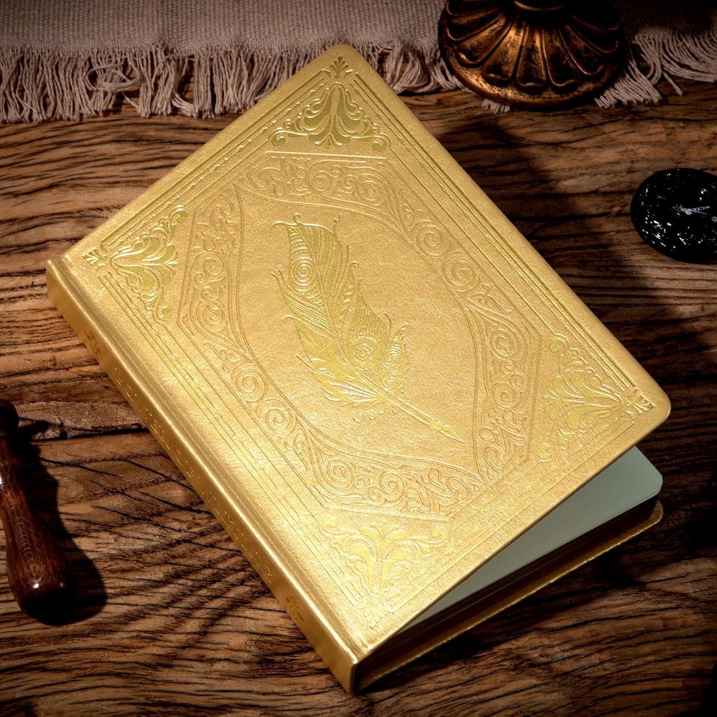 CAGIE 320 Pages Thick Hardcover Journaling Notebooks Vintage Leather Journal for Women Men A5 College Ruled Journals for Writing with Gift Box, 5.7 x 8.3 in, Blue