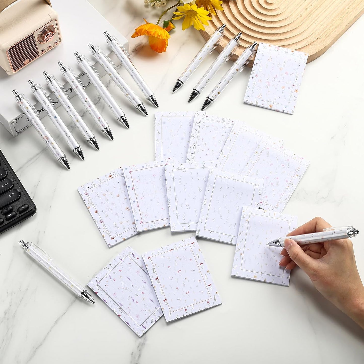 24 Pcs Wildflower Sticky Notes with Pens Floral Theme Teacher Gifts for Women to Do List Memo Pads Self Adhesive Notepads Black Ink Ballpoint Pen for Spring Birthday Party Favors(Classic)